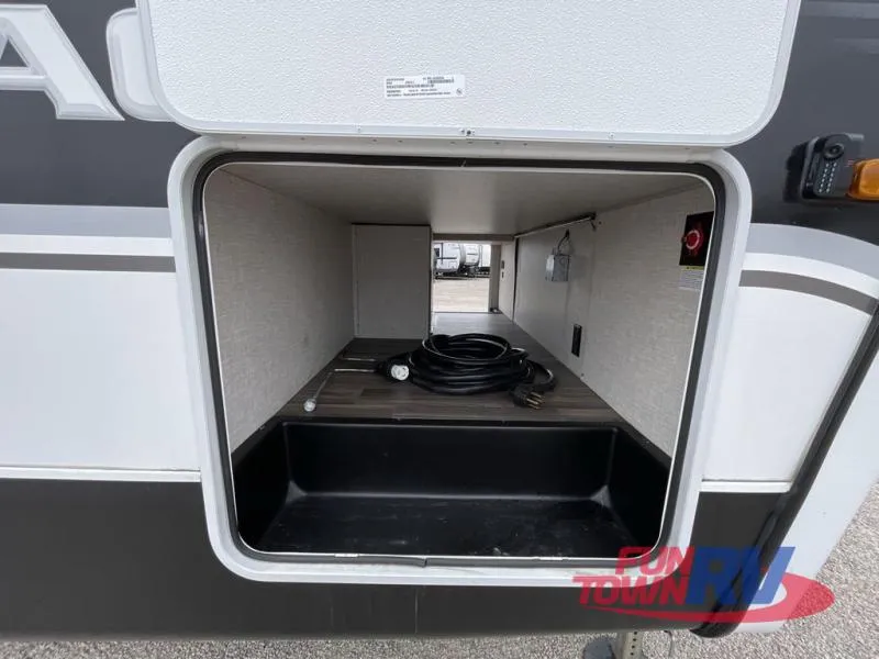 2024 Jayco Eagle 312BHOK - Photo 3