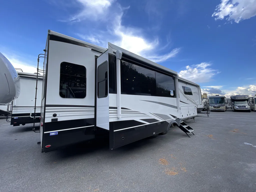2026 Jayco North Point 387FBTS, Photos photo 36