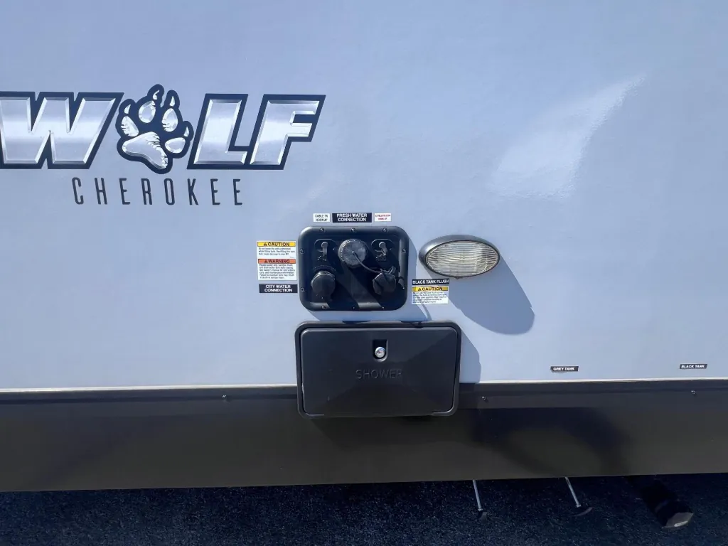 2023 Forest River Cherokee Alpha Wolf 26RL, Photos photo 5
