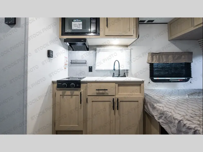 2027 Shasta Compact 16RE - Photo 3