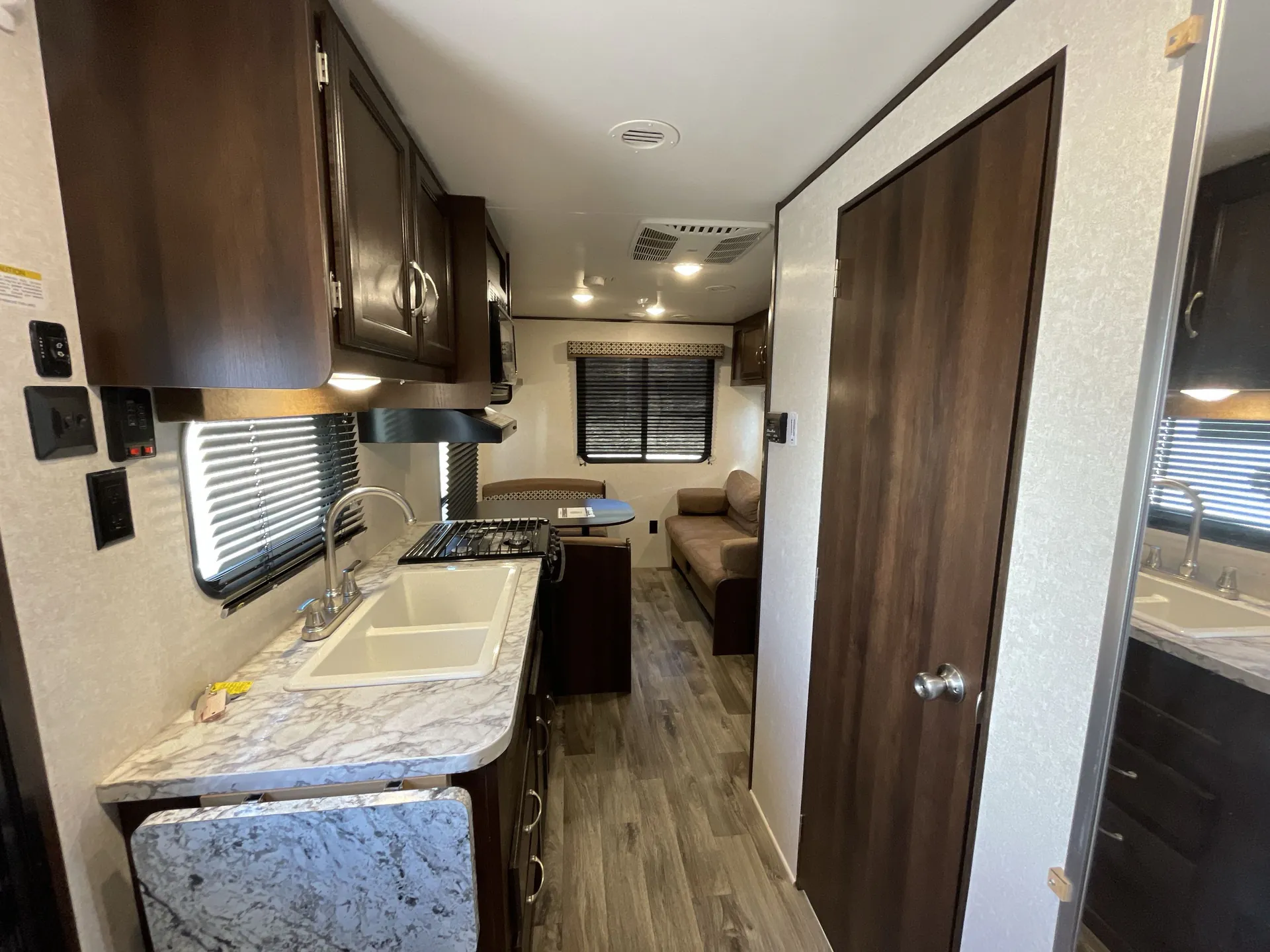 2018 Jayco Jay Flight 212QBW — living area main