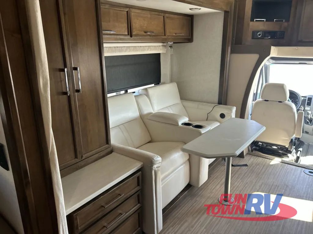 2018 Tiffin Wayfarer 24 QW, Photos photo 18