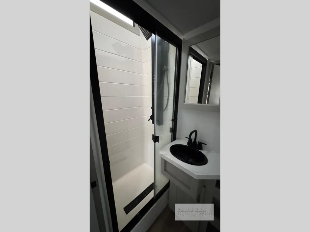 2026 Brinkley Model G 3970, Photos photo 19