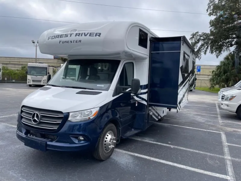 2025 Forest River Forester 2401B - Photo 4