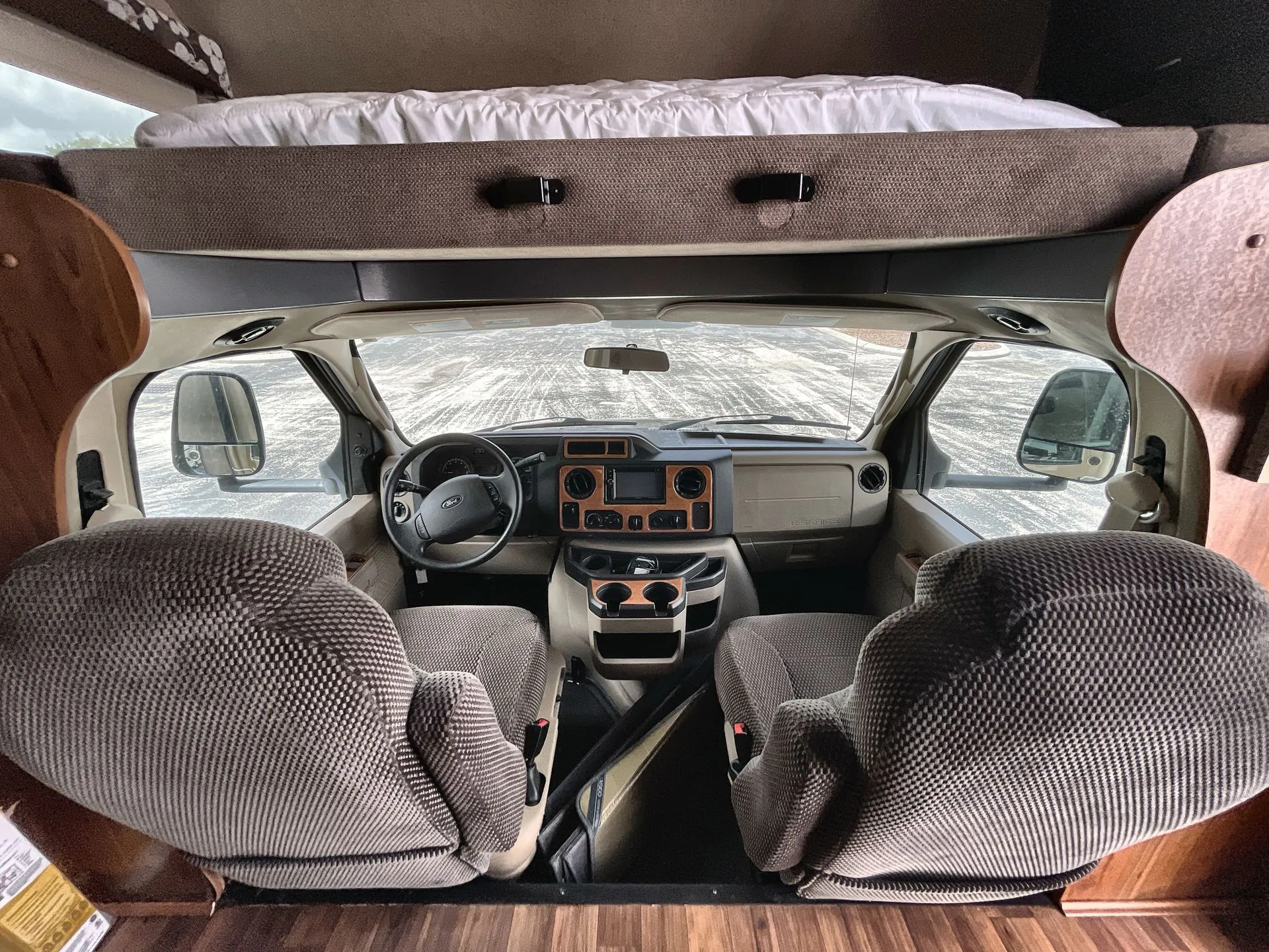 2017 Jayco Greyhawk 29MV - Photo 4