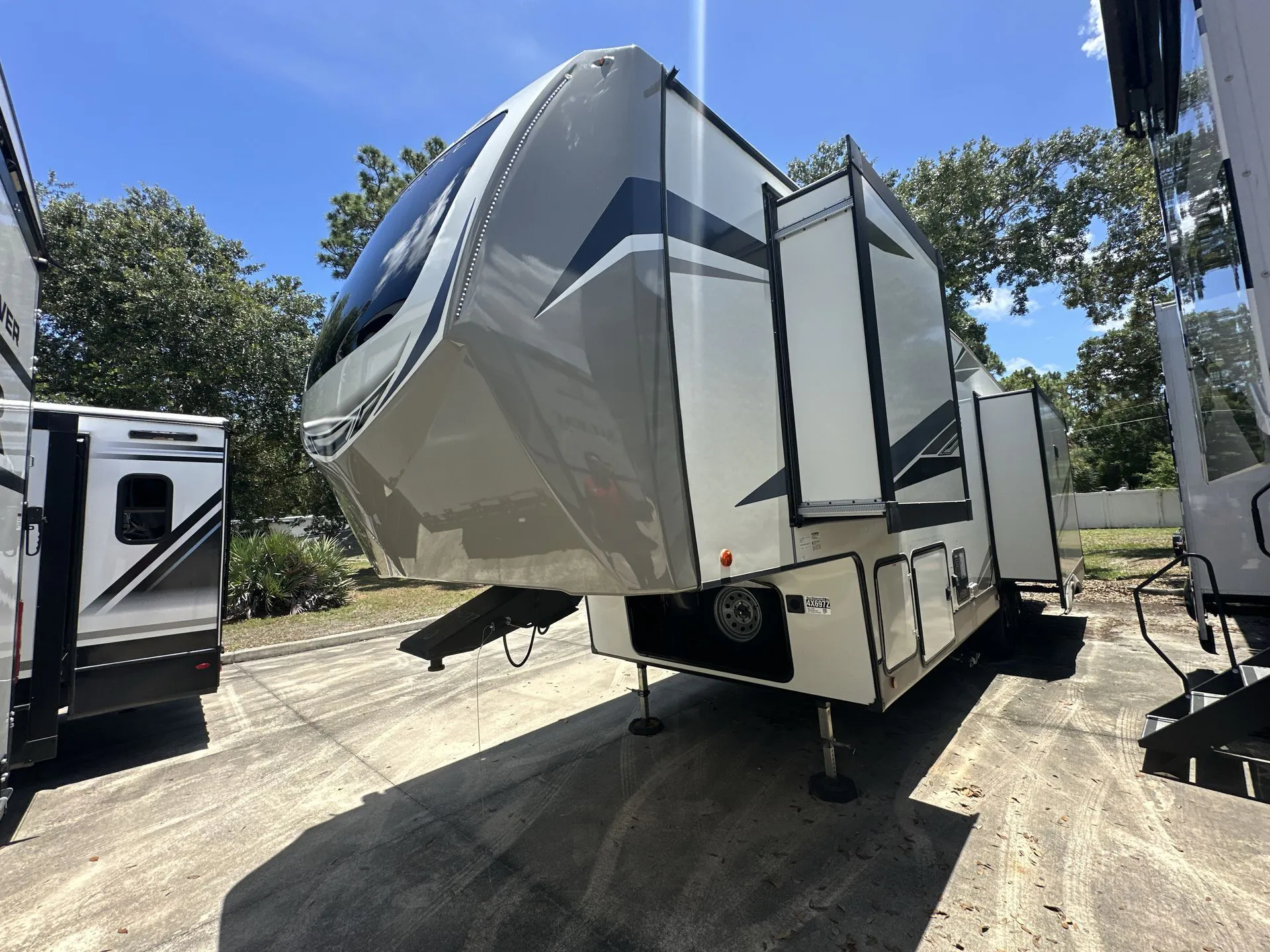 2023 Forest River Salem Hemisphere 291RL - Photo 3