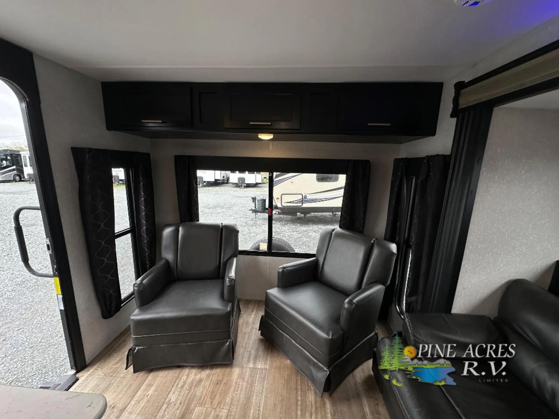 2022 Forest River Cherokee Grey Wolf 26MK dealer photo 2 from Pine Acres RV