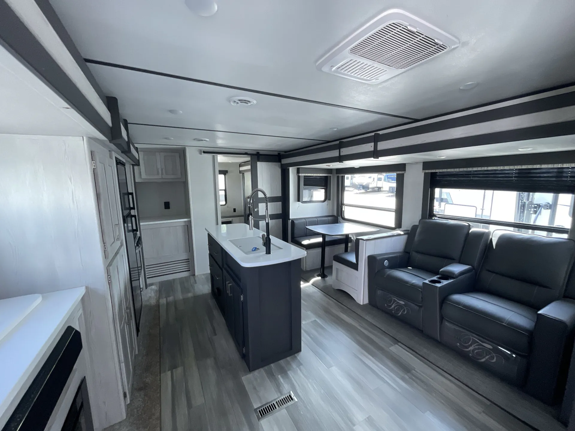 2021 Keystone Sprinter Limited 341BIK — living area main