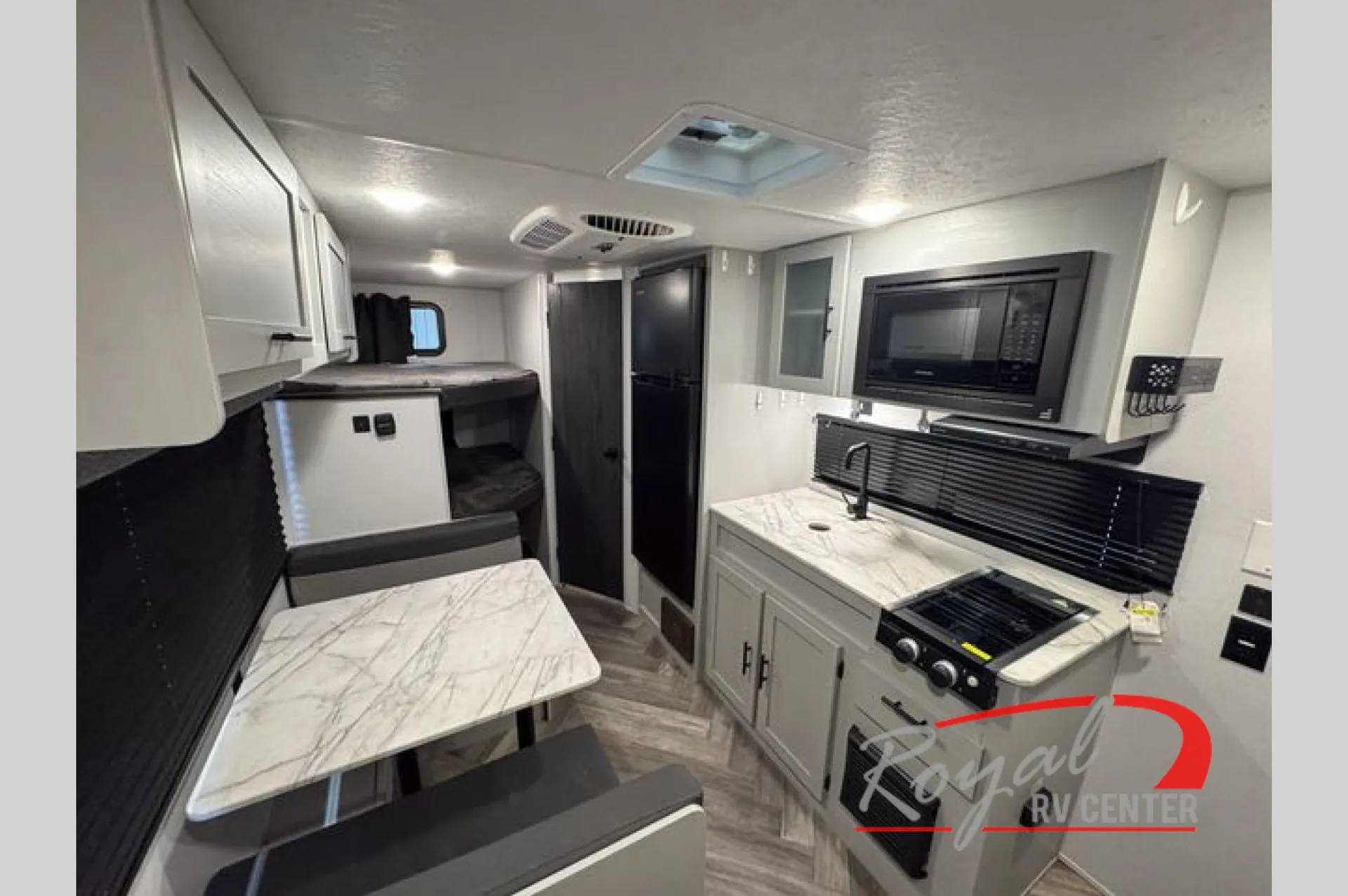 2022 Forest River Wildwood FSX 179DBK — Photo 6