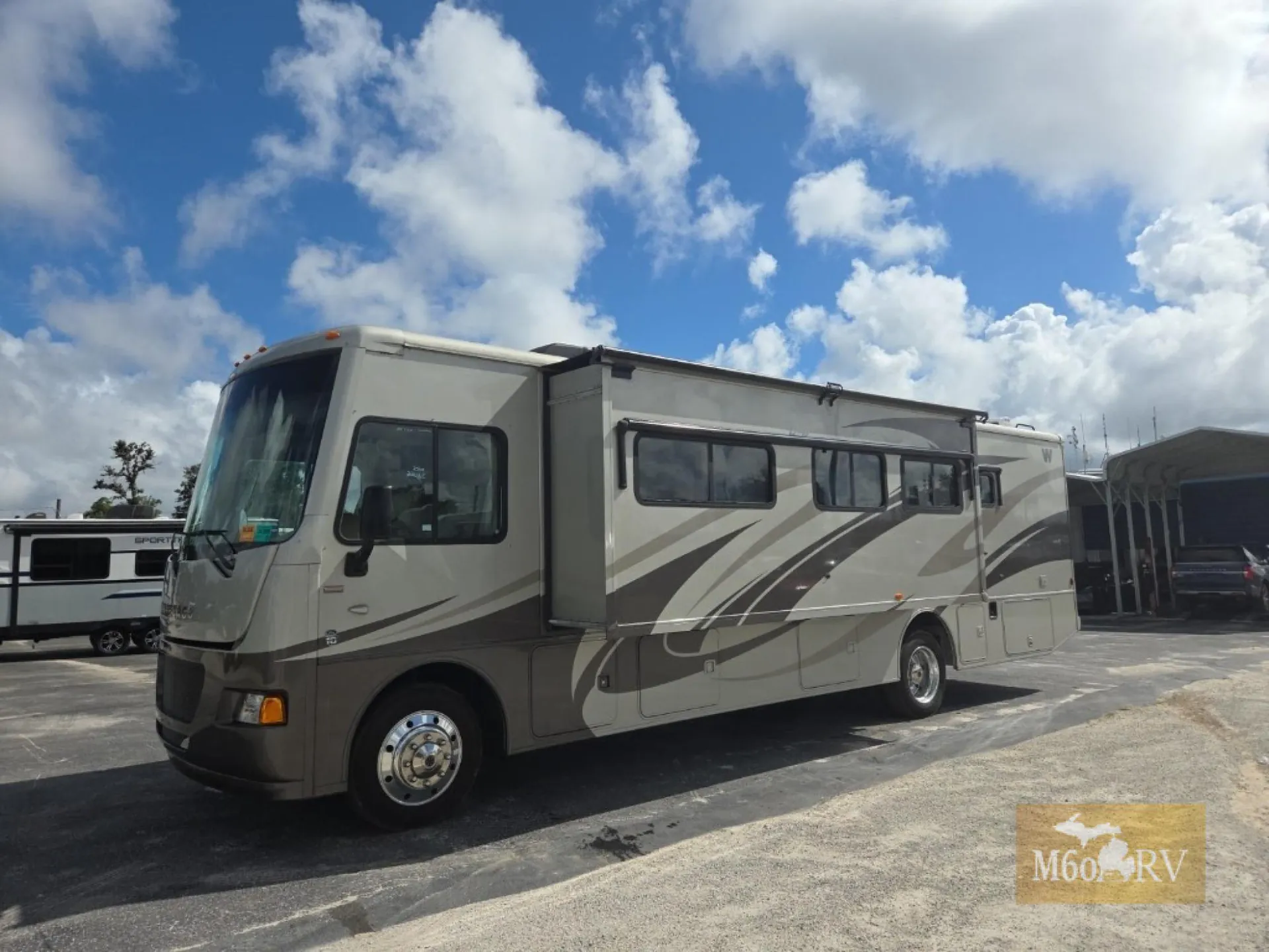 2013 Winnebago Vista 35F - Photo 4