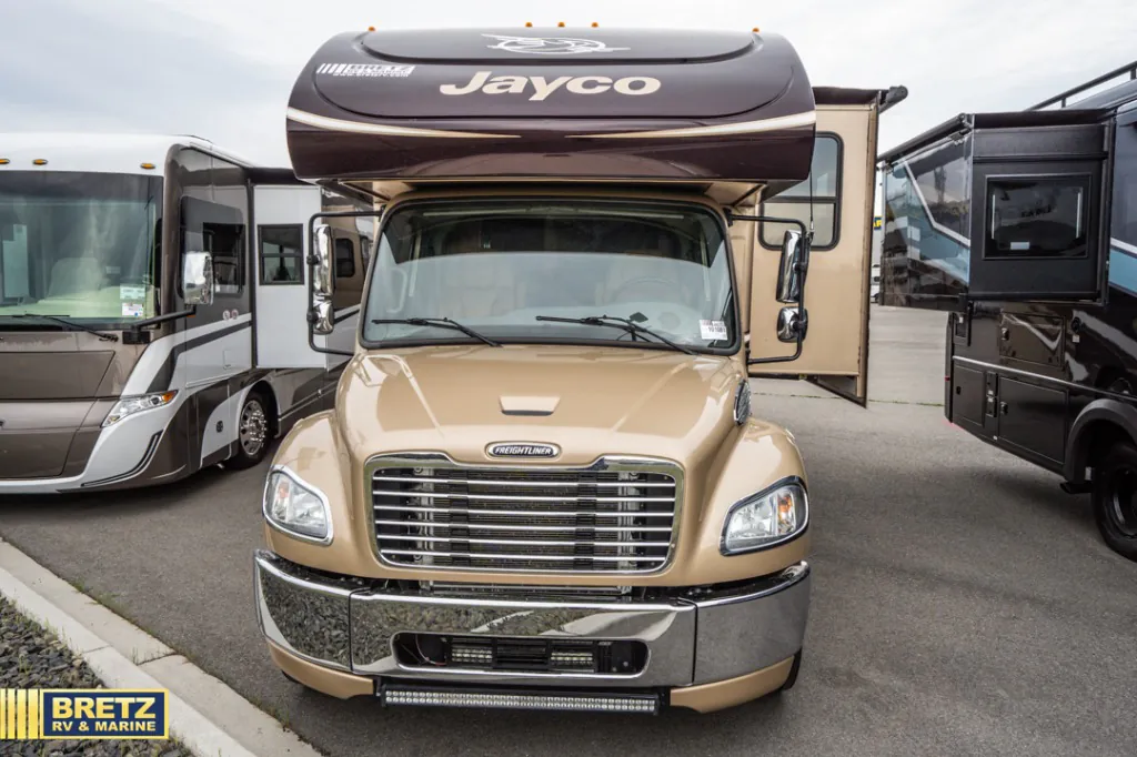 2016 Jayco Seneca 36FK - Photo 3