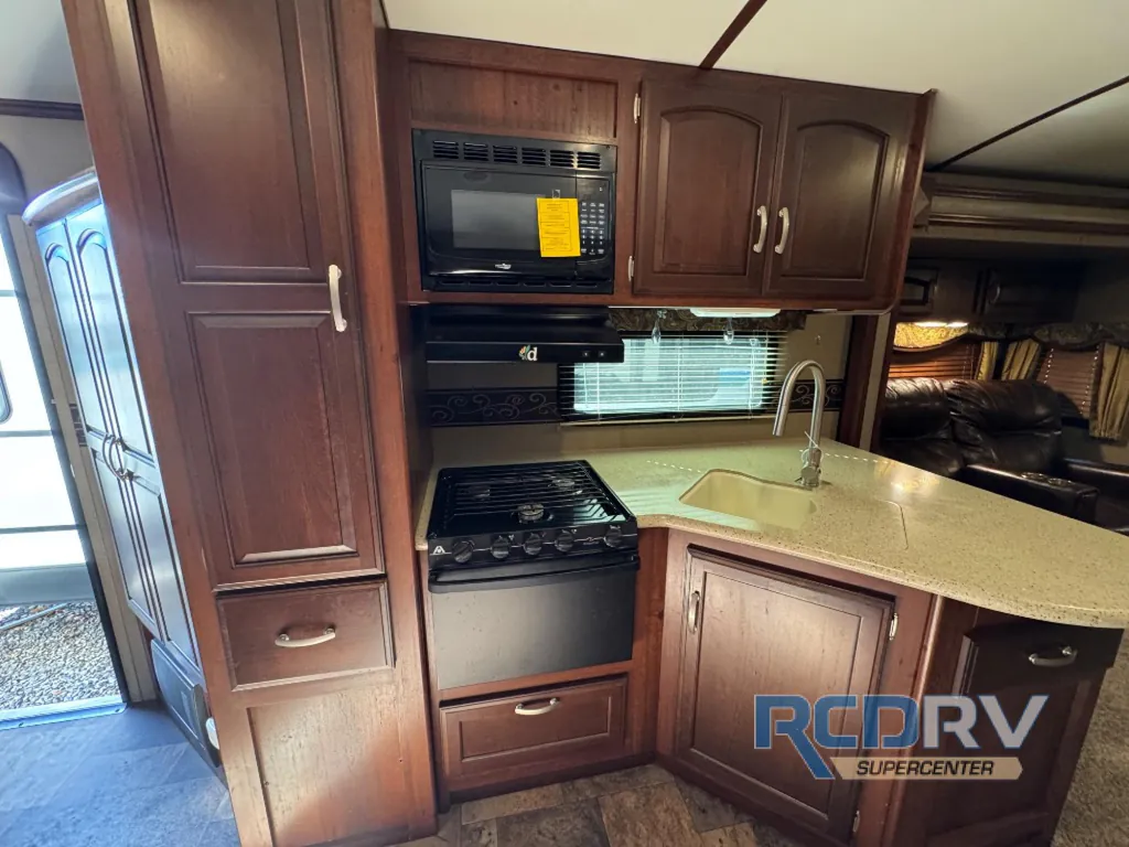 2015 Keystone Outback 298RE, Photos photo 16