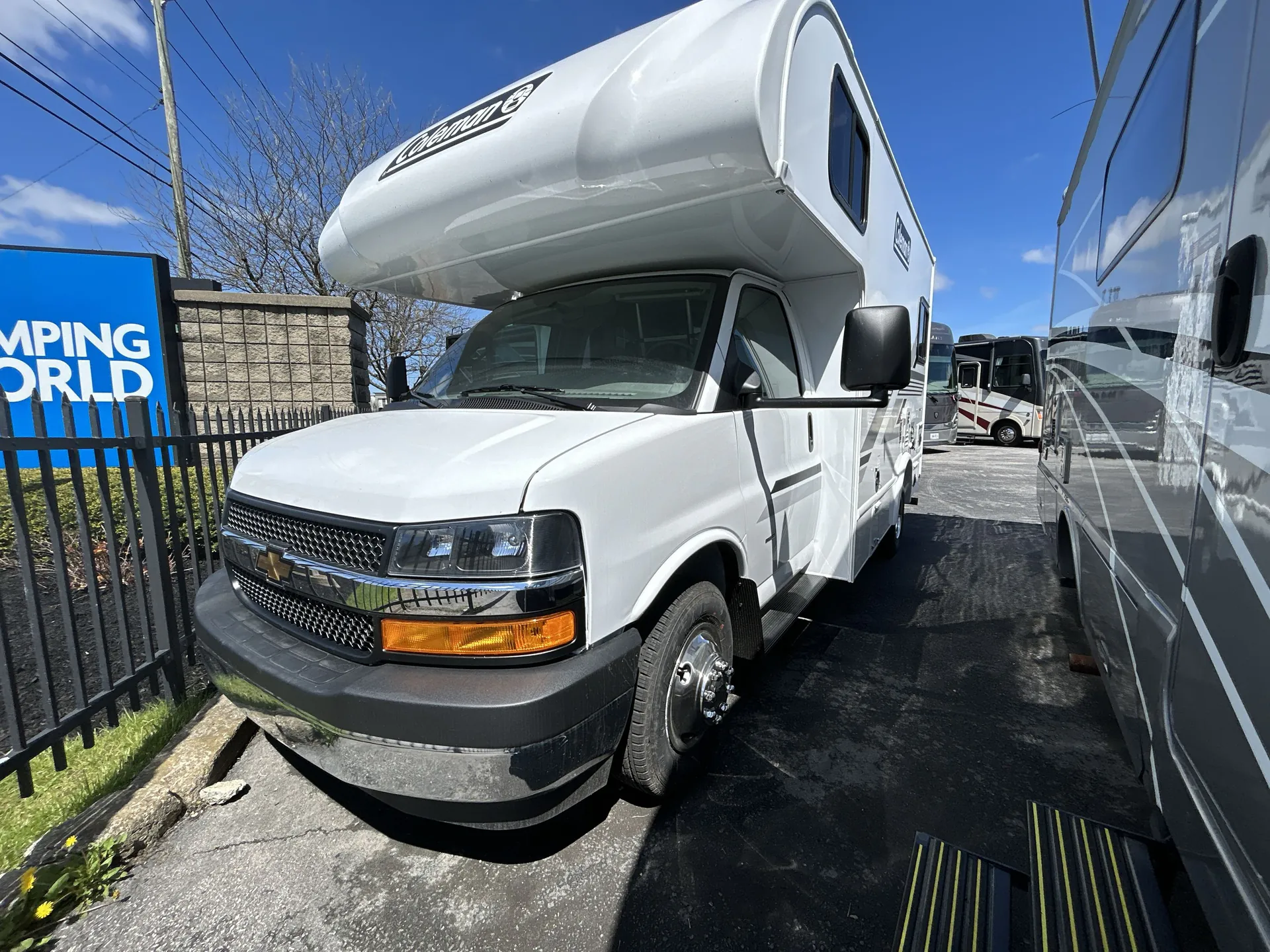 2027 Thor Motor Coach Coleman 19EZ - Photo 2