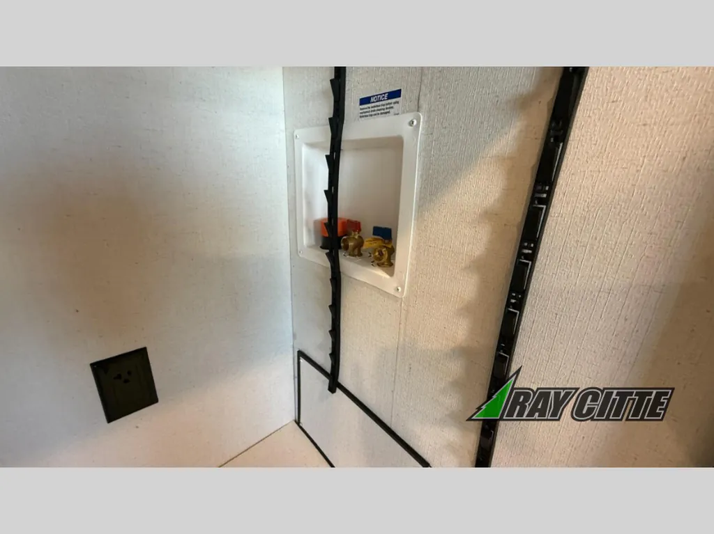 2027 Shasta RVs i-5 Edition 527BHS, Photos photo 18