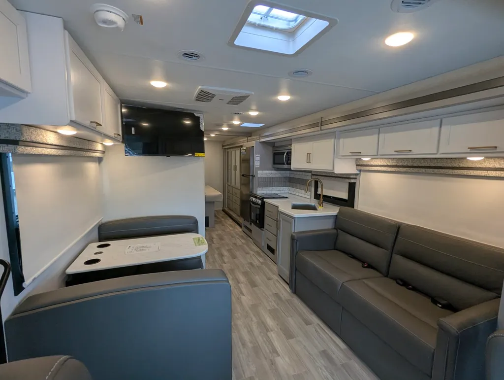 2026 Thor Motor Coach Windsport 29L, Photos photo 13