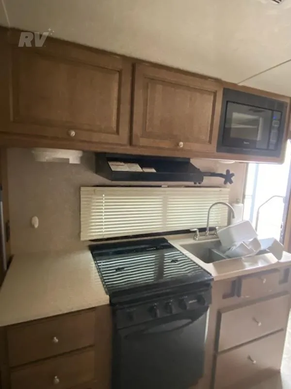 2019 Forest River Flagstaff Micro Lite 21FBRS — Photo 7