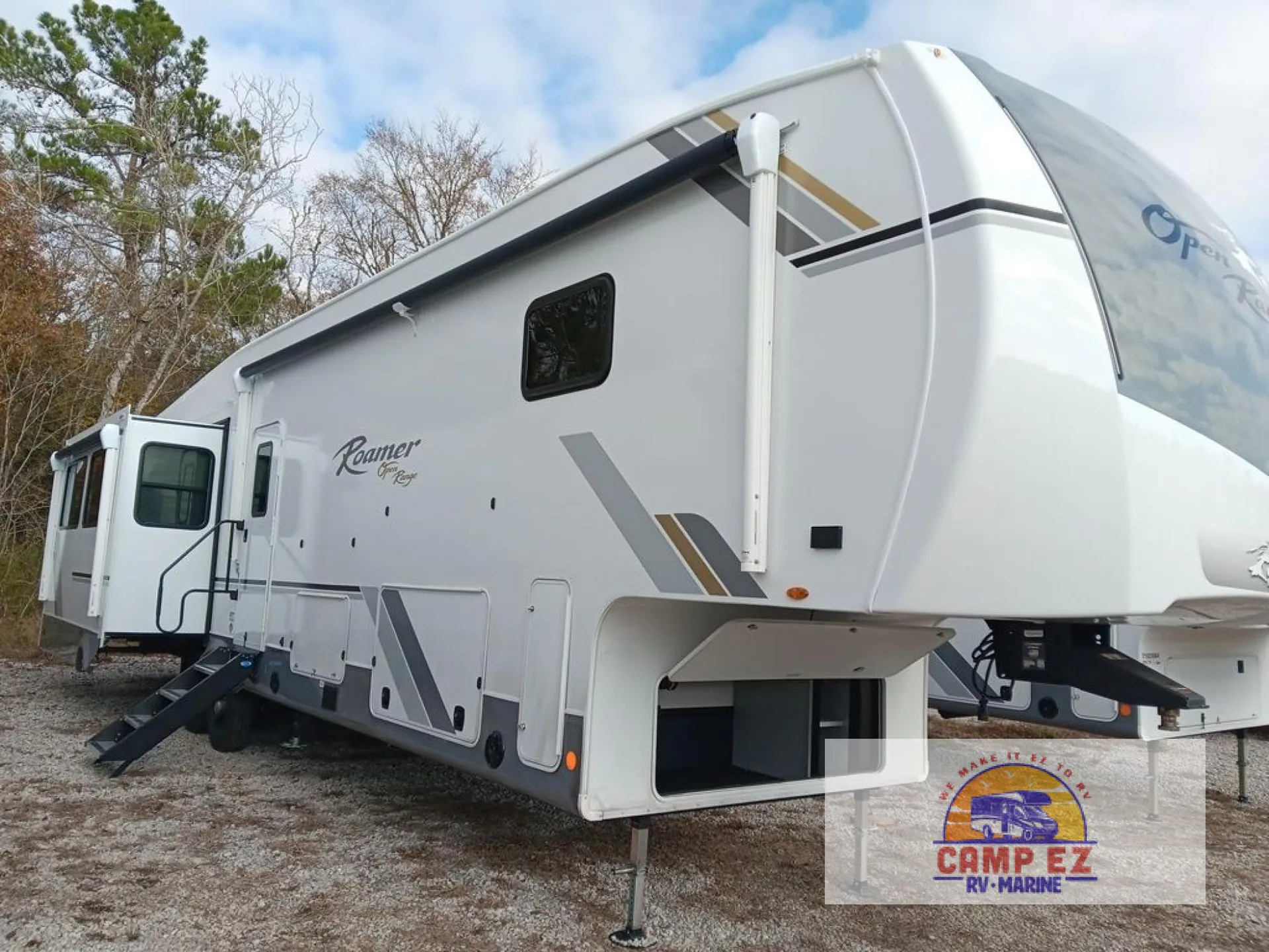2026 Highland Ridge Roamer 35MRQS - Photo 2