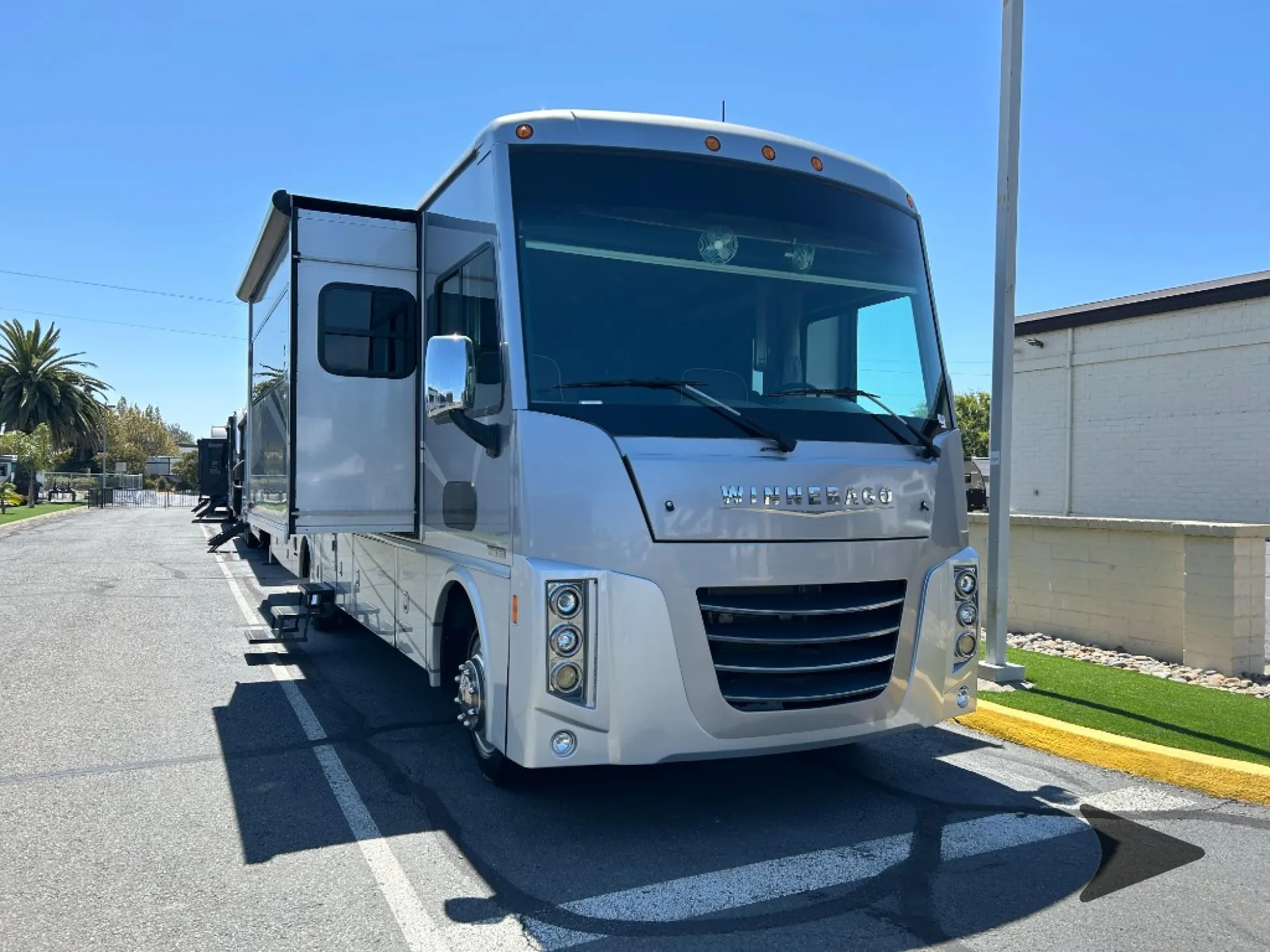 2016 Winnebago Sightseer 35G - Photo 2