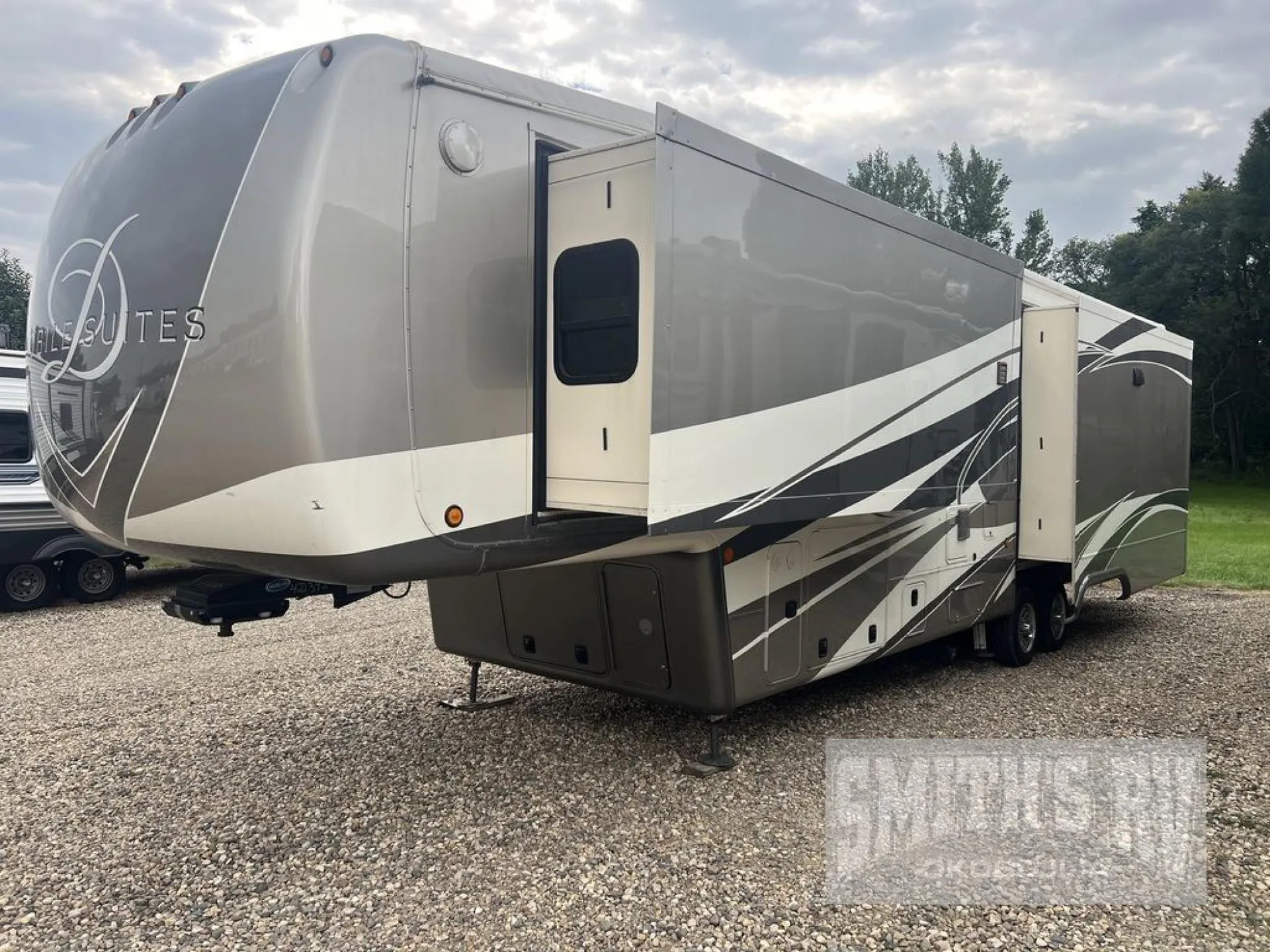 2020 DRV Mobile Suites 40KSSB4 - Photo 4
