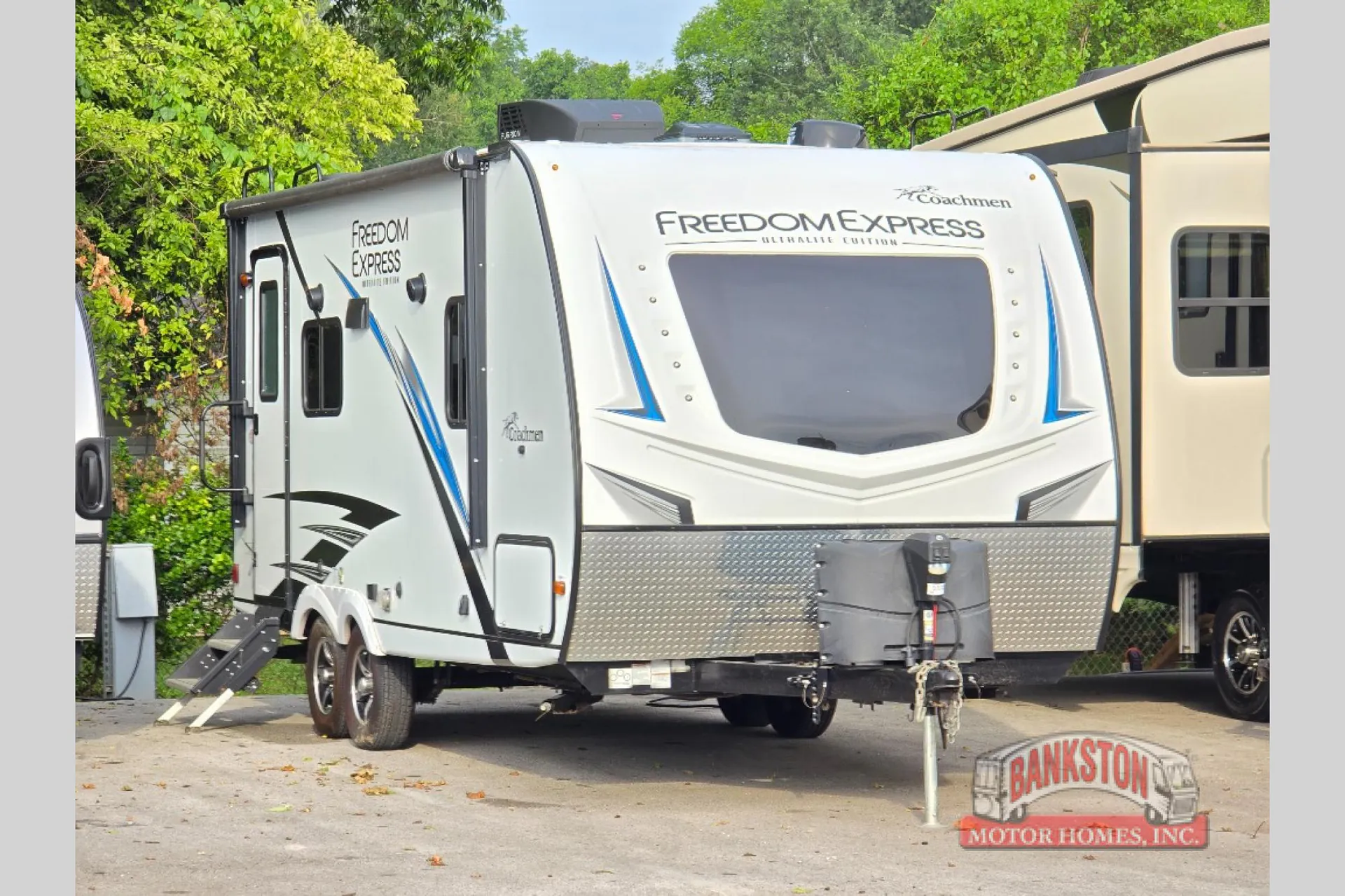 2020 Coachmen Freedom Express Ultra Lite 192RBS - Photo 2