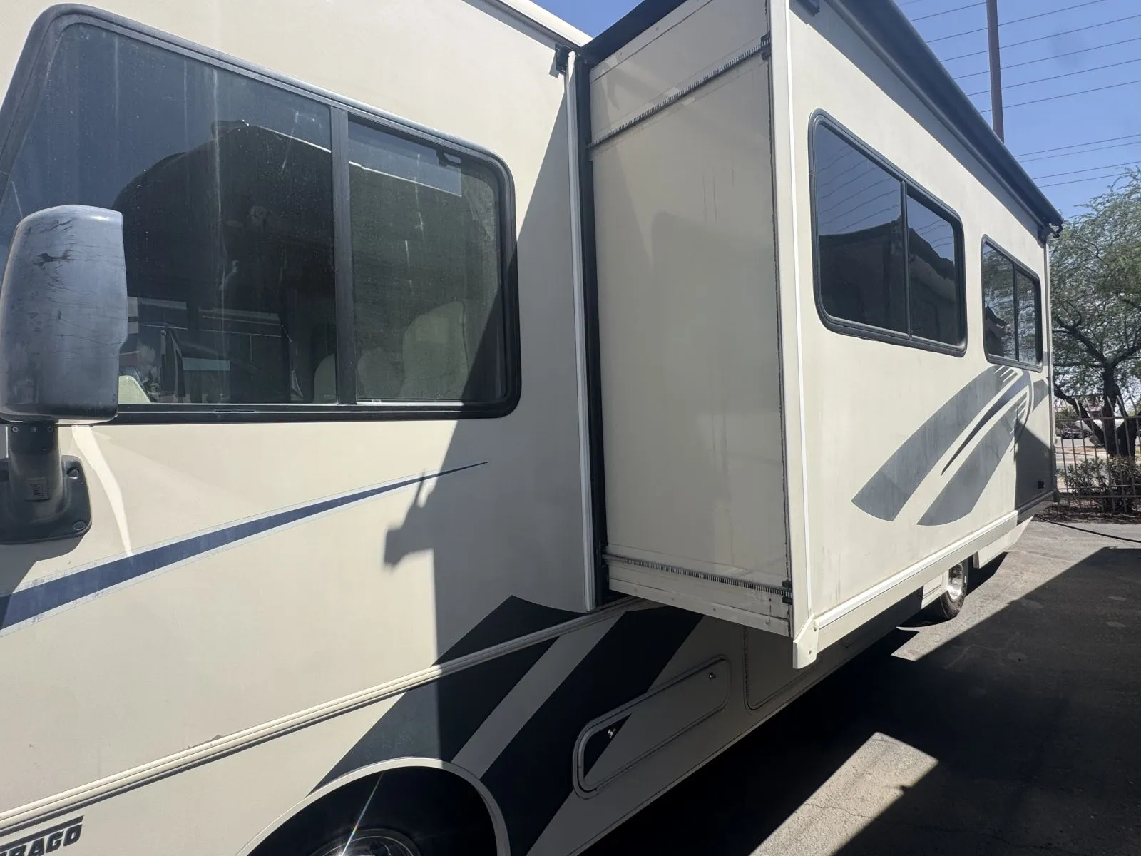 2018 Winnebago Vista 32YE - Photo 4
