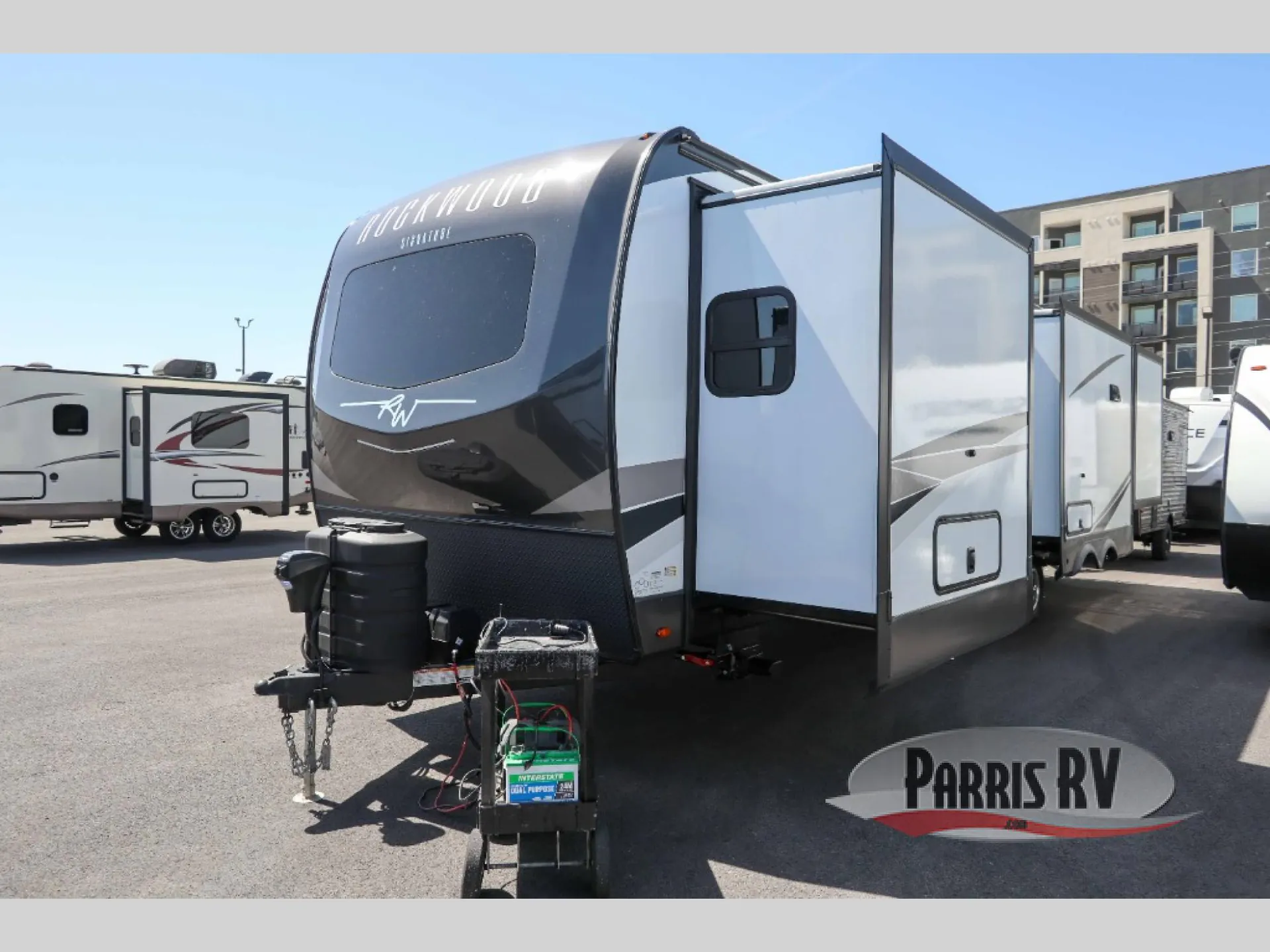 2025 Forest River Rockwood Signature 8338DB - Photo 3
