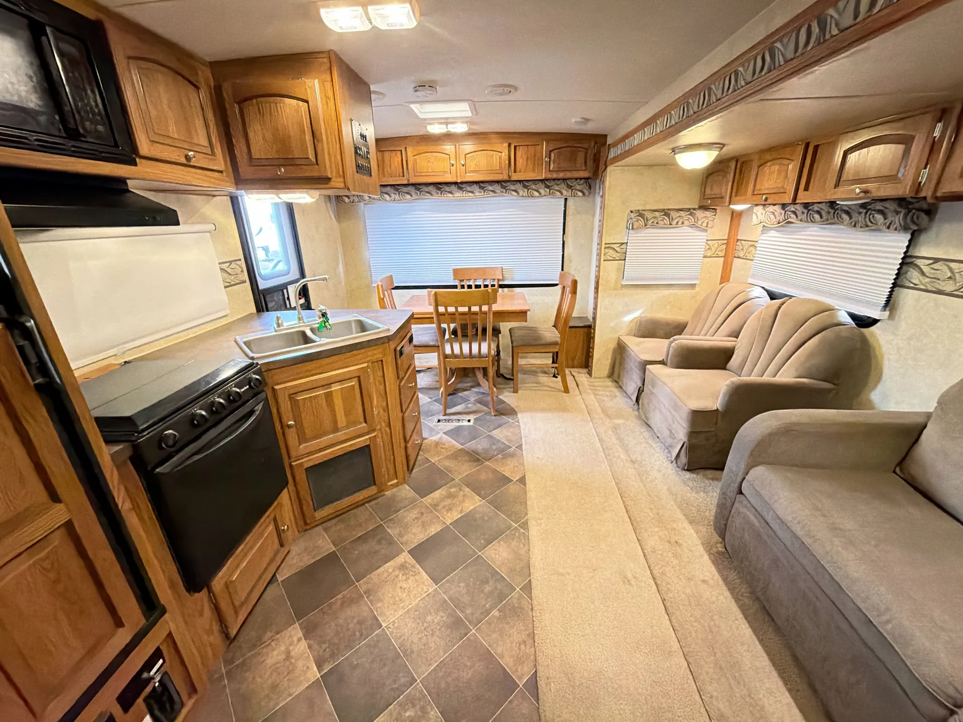 2014 Forest River Flagstaff Super Lite 26RLWS — living area main