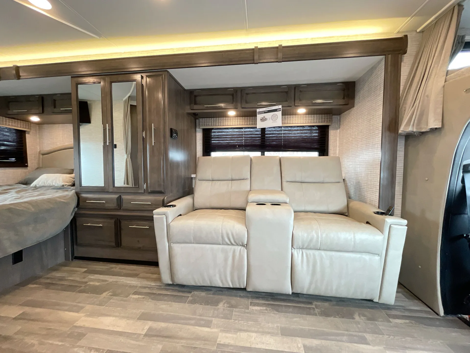 2024 Entegra Coach Qwest SE 24L — living area main