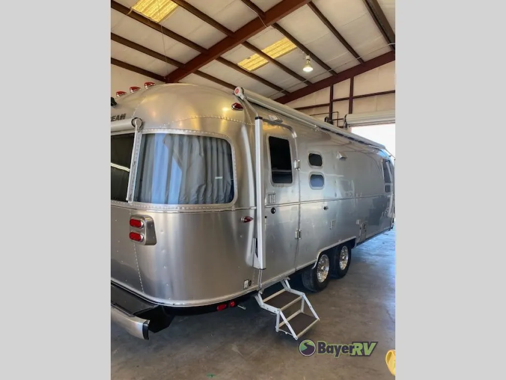 2022 Airstream RV Globetrotter 27FB - Photo 4
