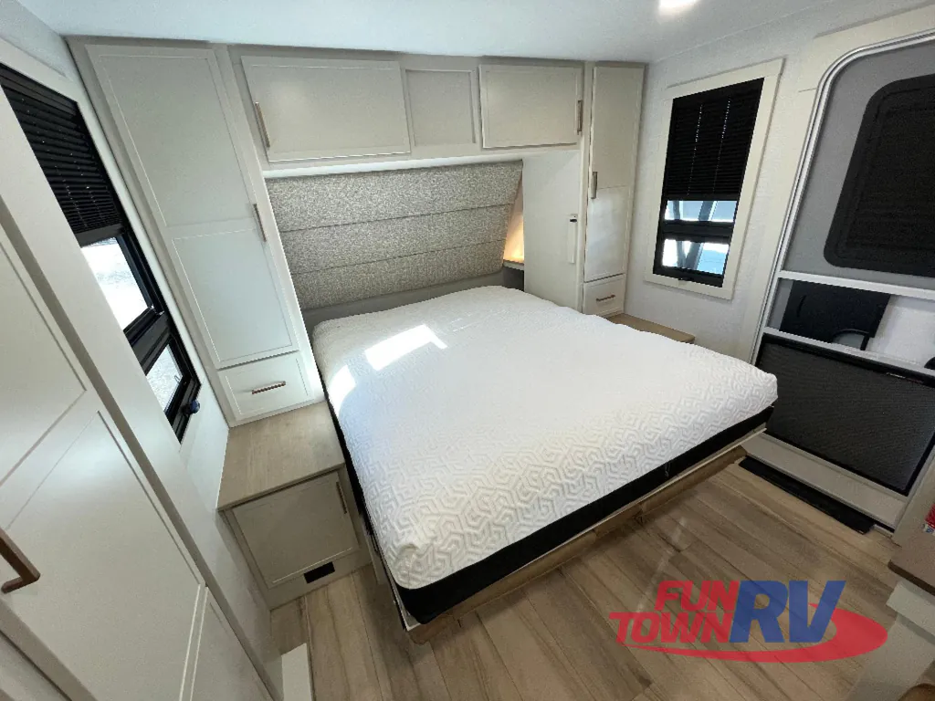 2026 Brinkley Model Ix 20X, Photos photo 19