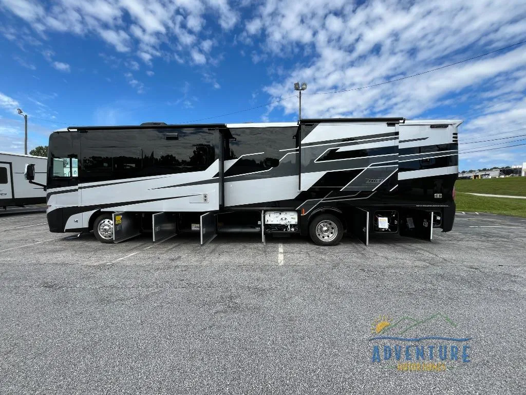 2025 Tiffin Byway 38 BL - Photo 2