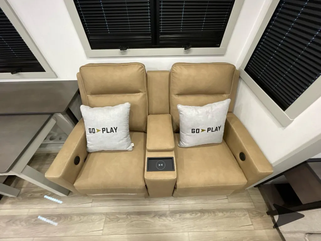 2026 Brinkley Model Z Air 297, Photos photo 44