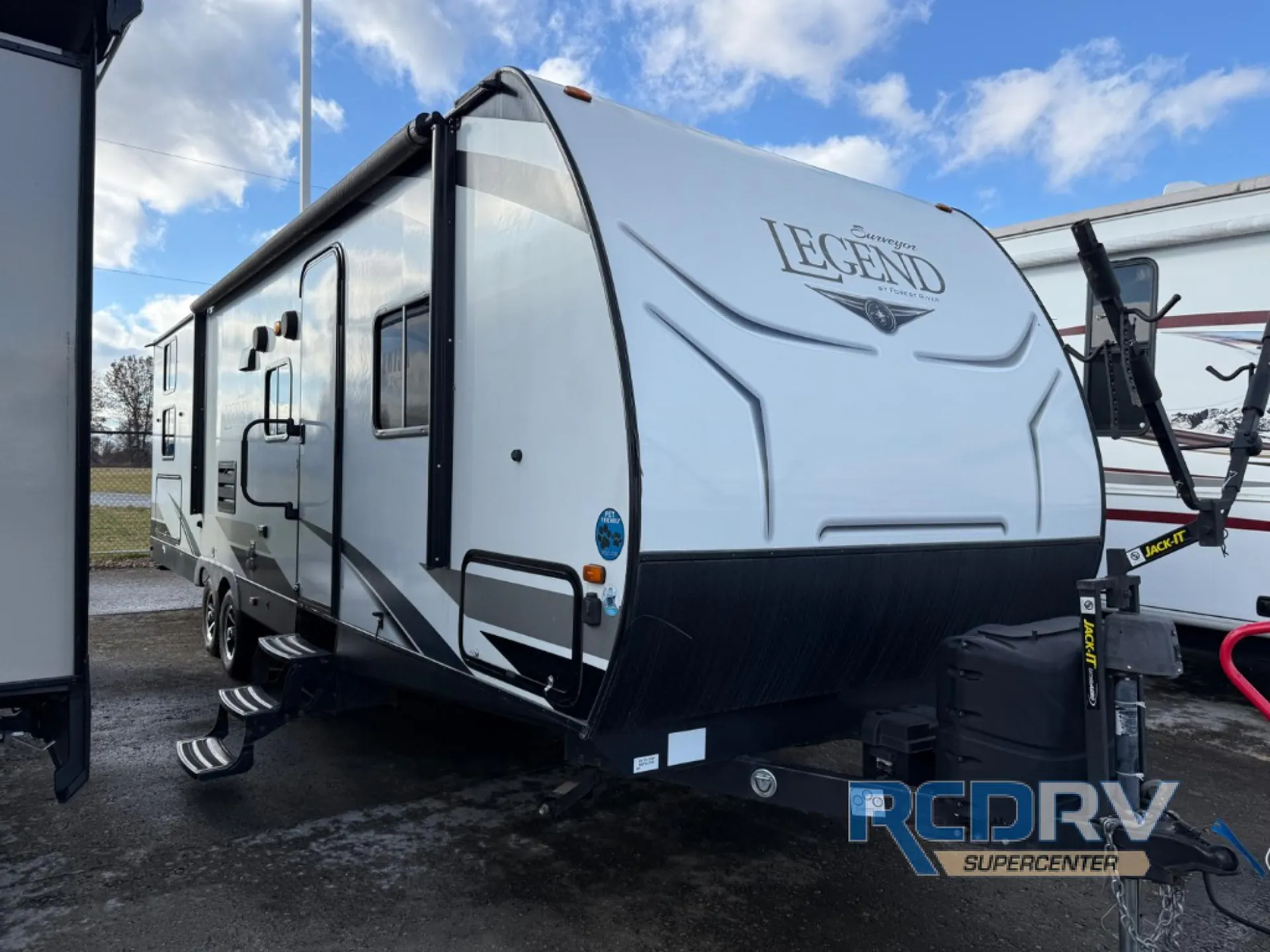 2019 Forest River Surveyor Legend 295QBLE