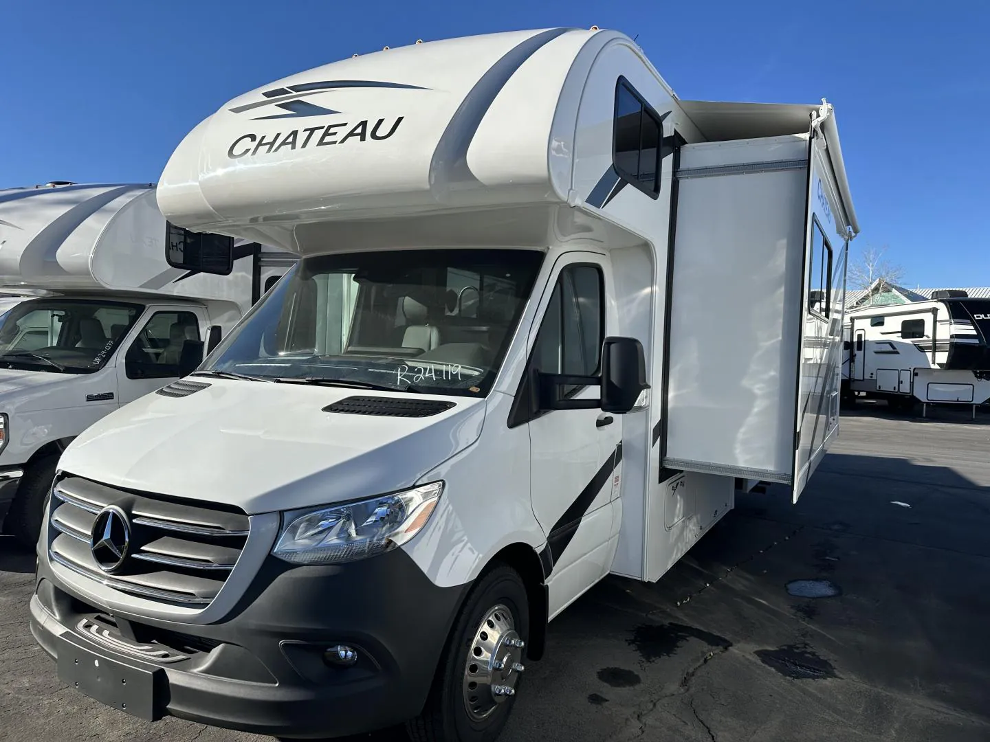 2025 Thor Motor Coach Chateau Sprinter 24LT - Photo 2
