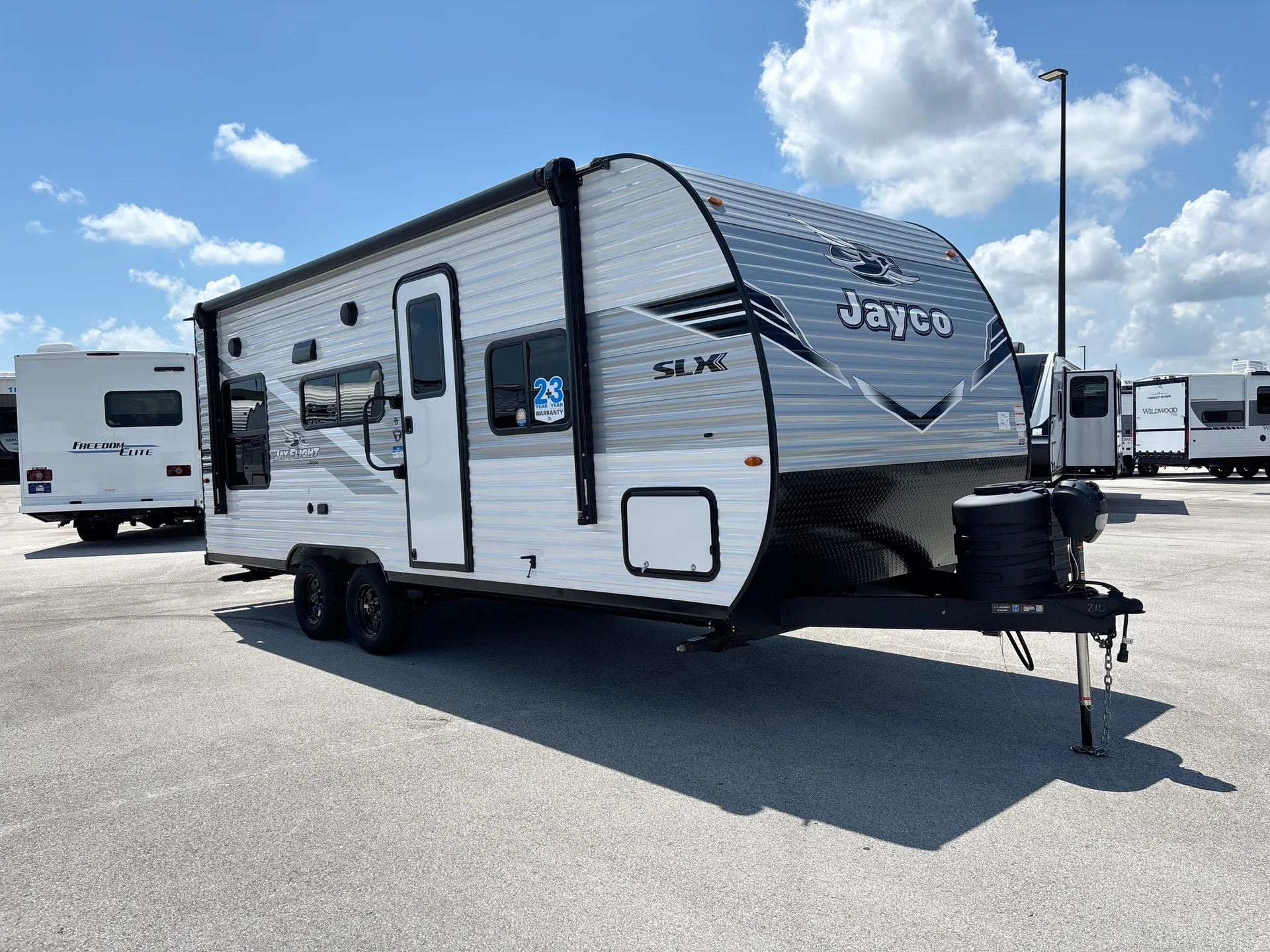 2025 Jayco Jay Flight SLX 210QBW - Photo 2