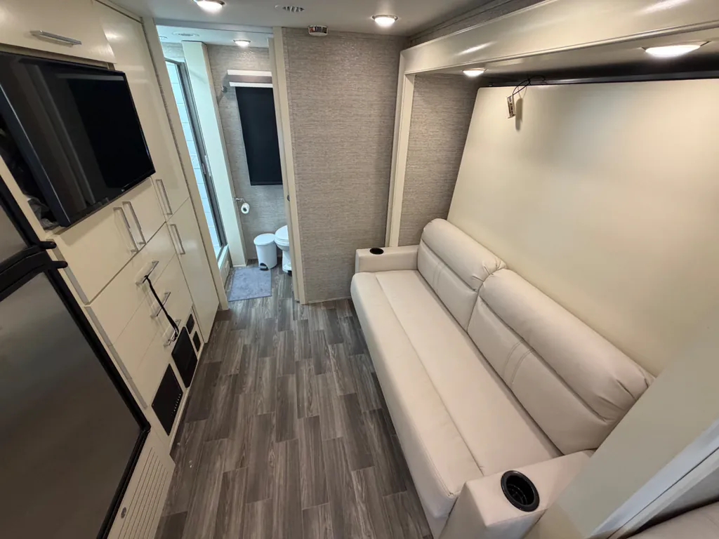 2020 Tiffin Wayfarer 25 RW, Photos photo 11