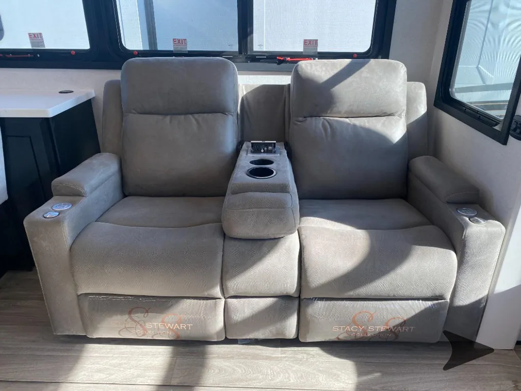 2027 Jayco Pinnacle 32RLTS, Photos photo 32