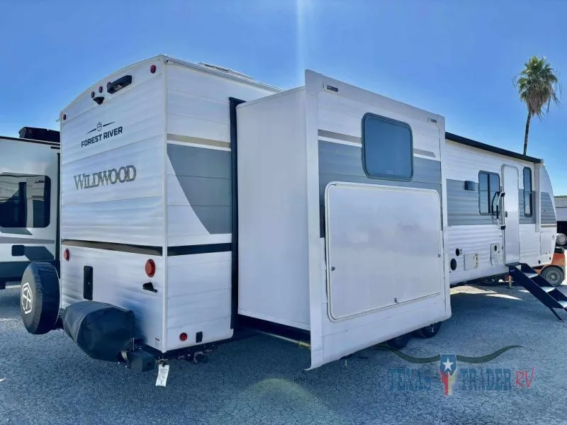 2026 Forest River Wildwood 31KQBTS - Photo 4