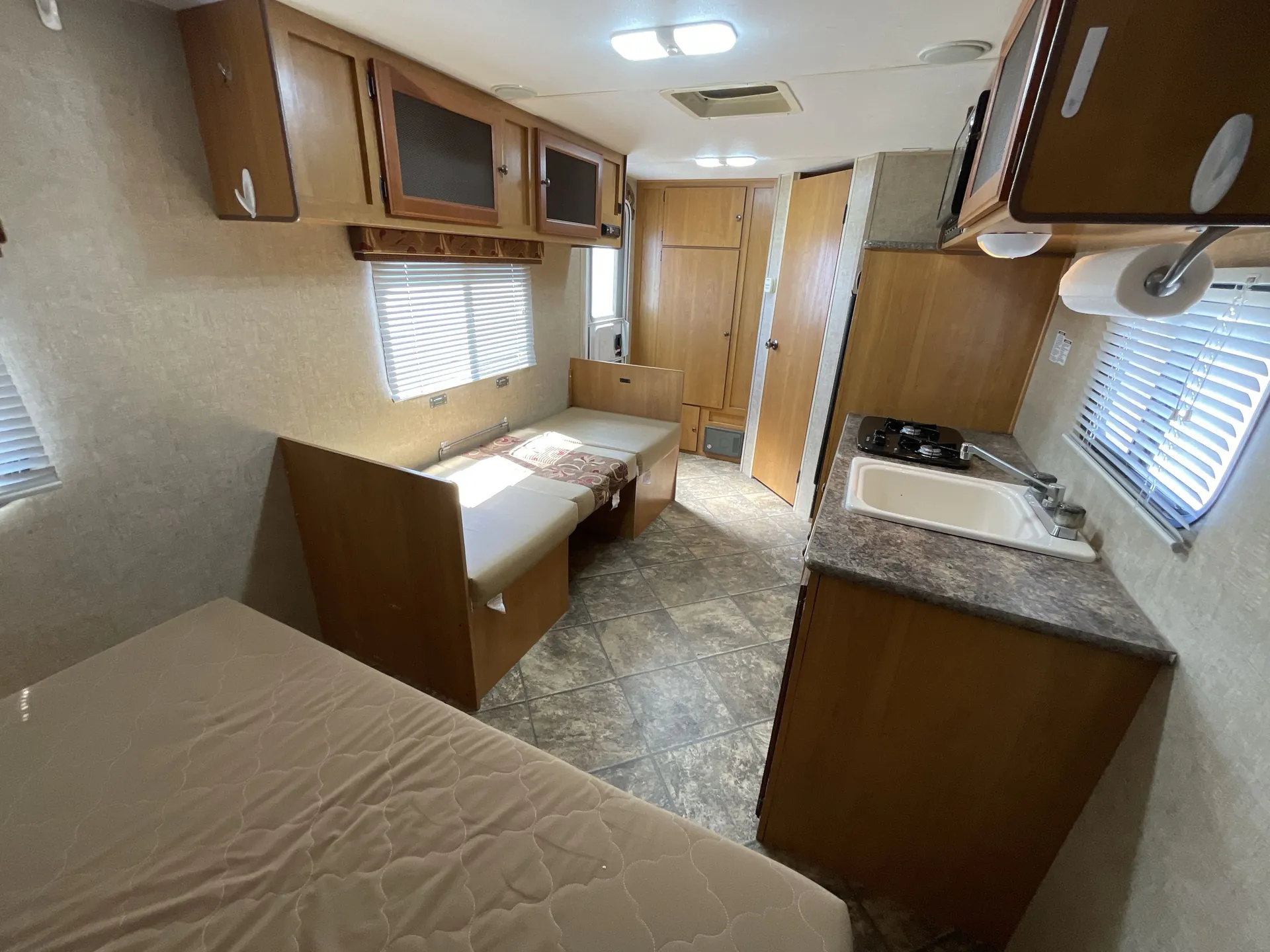 2014 K-Z Spree Escape E190 dealer photo 3 from Camping World