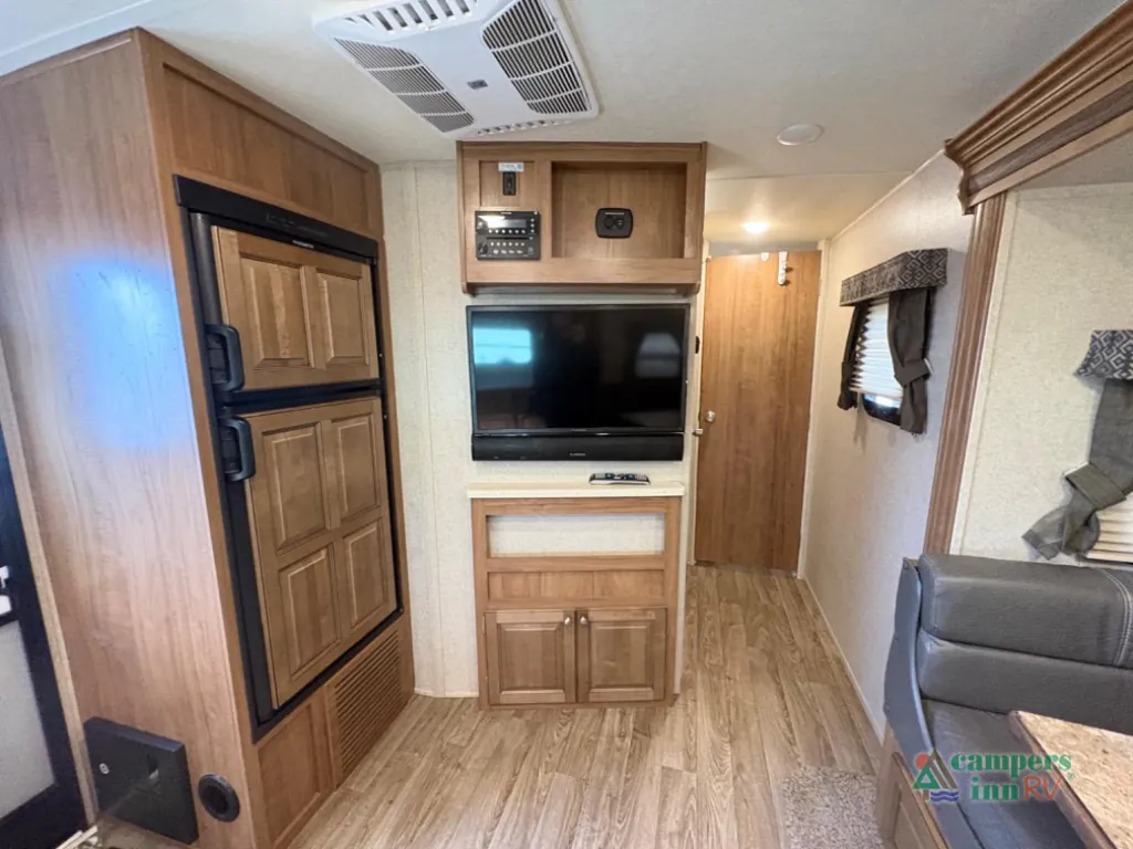 2018 Forest River Flagstaff Micro Lite 25FKS, Photos photo 10