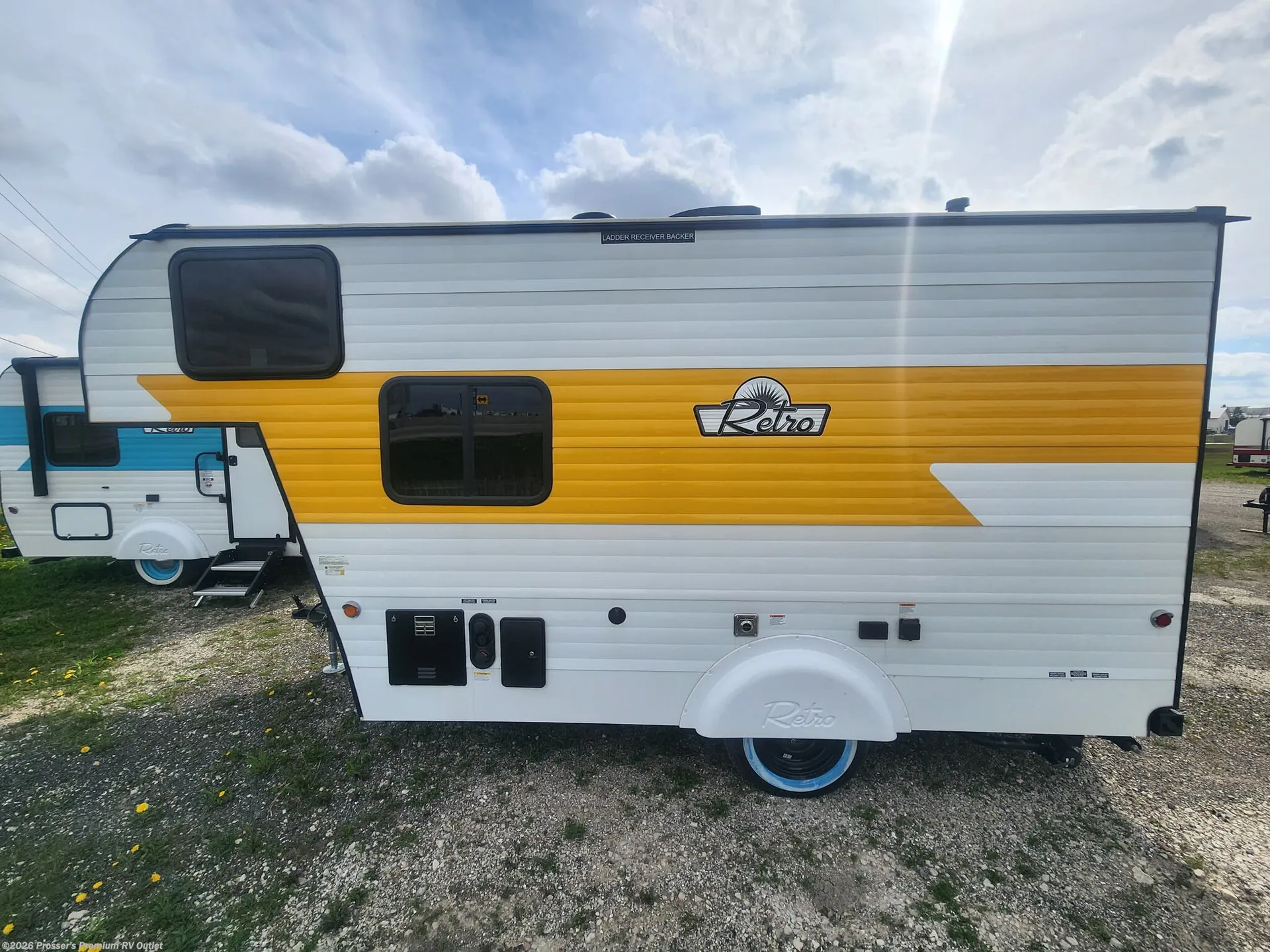2026 Sunset Park RV Retro 136 - Photo 3