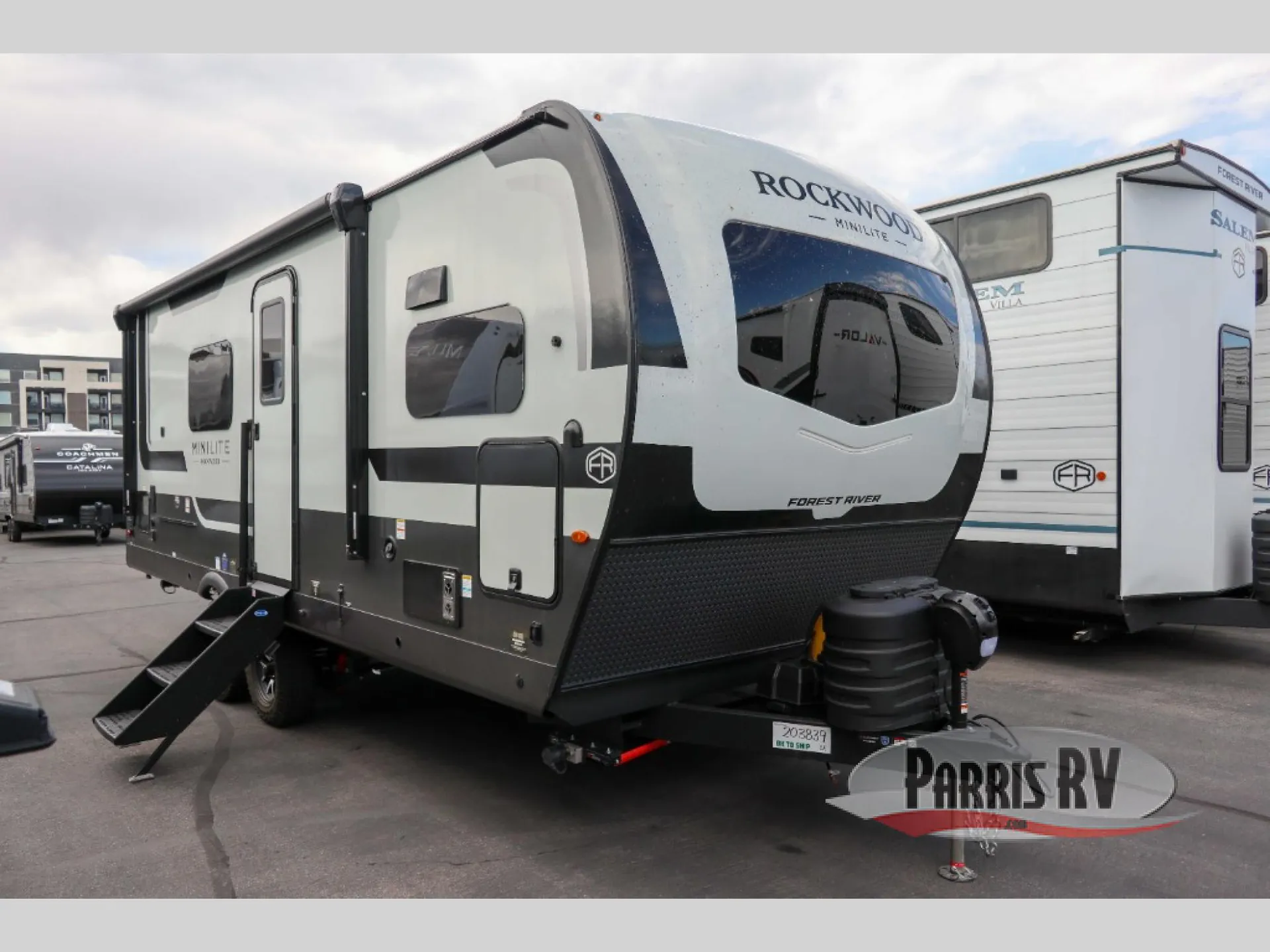 2027 Forest River Rockwood Mini Lite 2523MBR