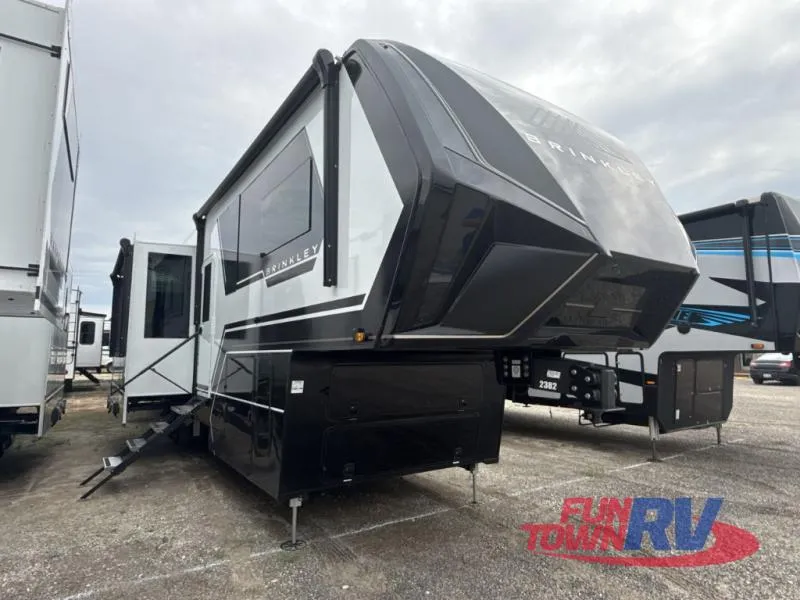 2026 Brinkley Model G 3950 - Photo 2