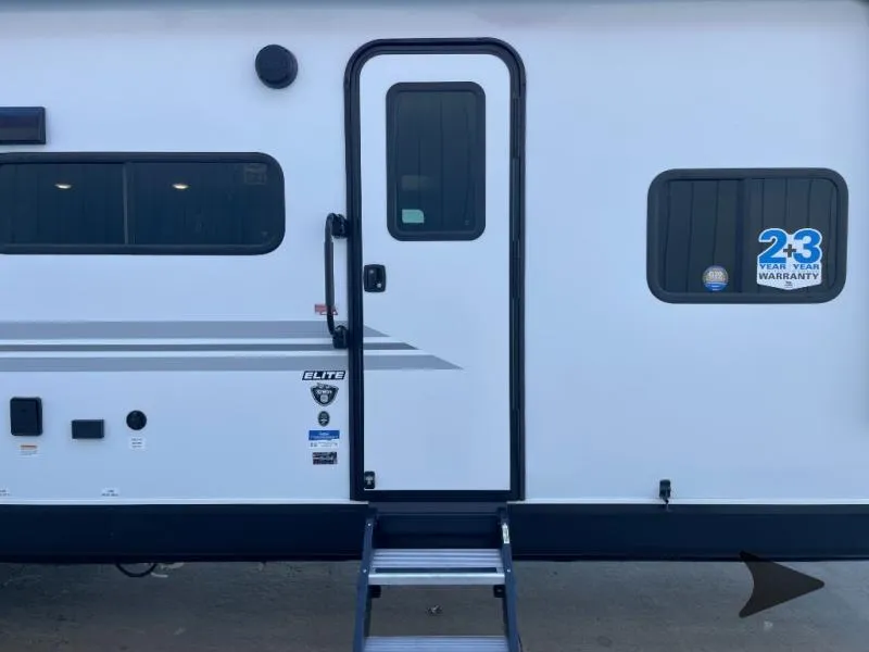 2026 Jayco Jay Flight SLX 321BDS - Photo 3