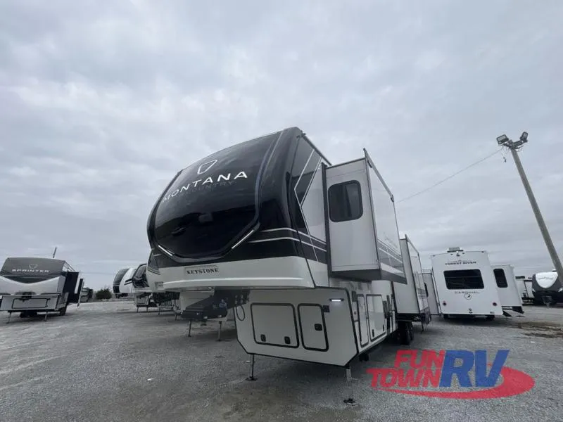 2026 Keystone Montana High Country 381TB - Photo 4
