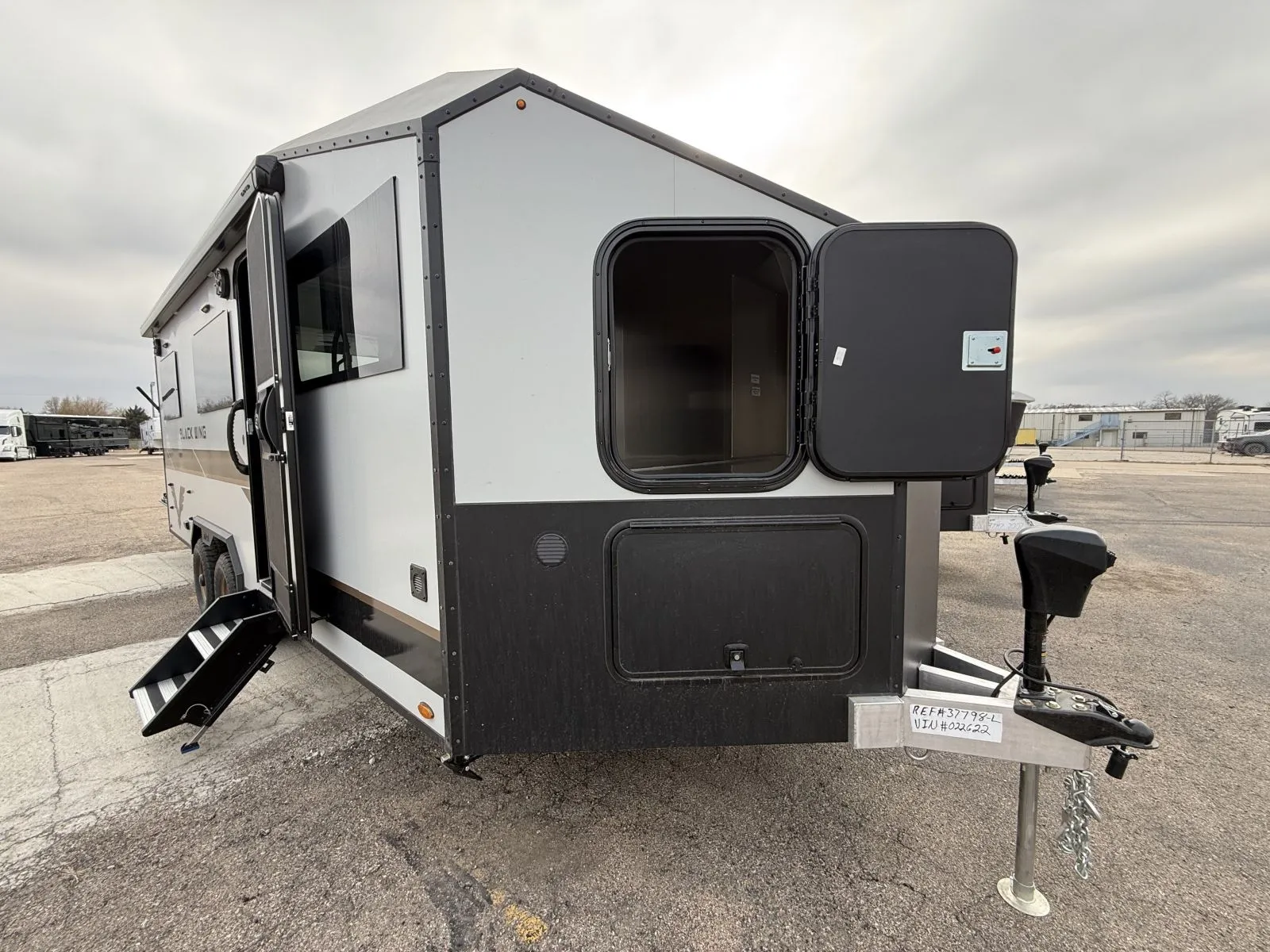 2026 inTech Black Wing 826 X - Photo 2