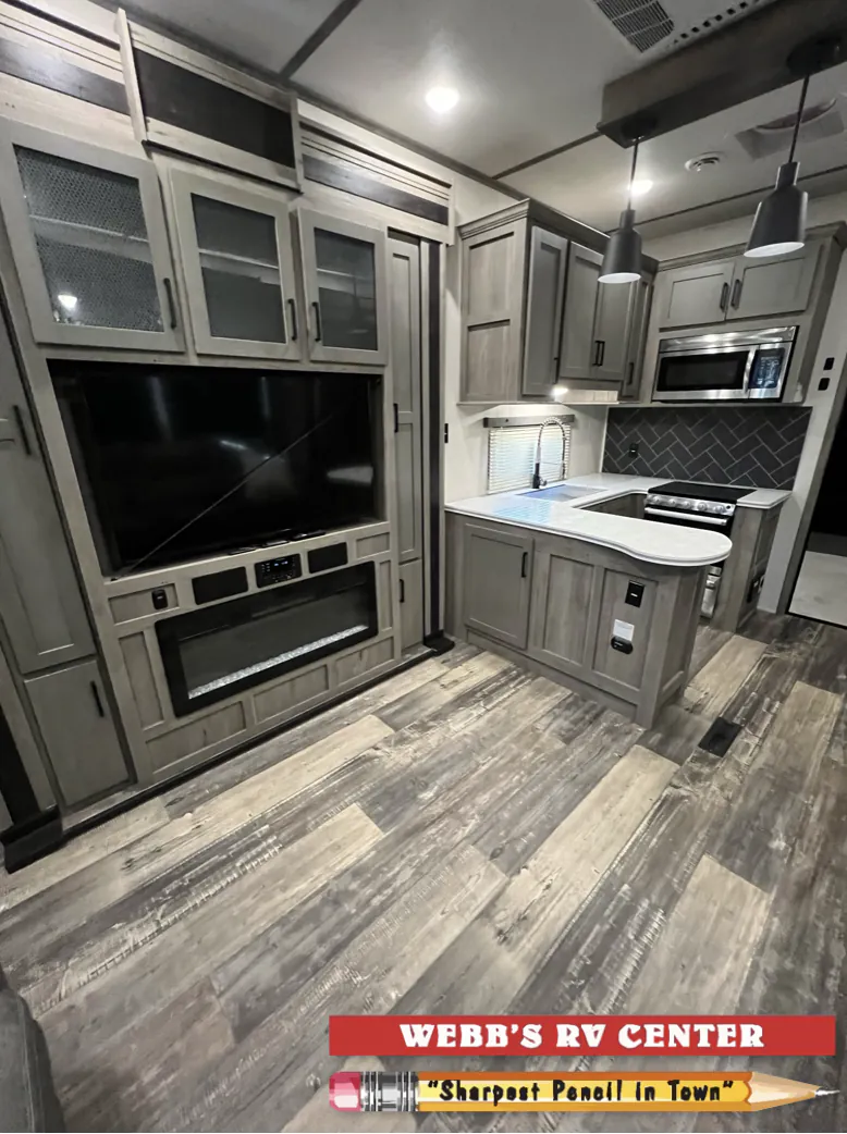 2021 Keystone Raptor 423, Photos photo 10