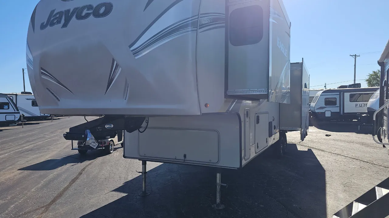2017 Jayco Eagle 321RSTS - Photo 4