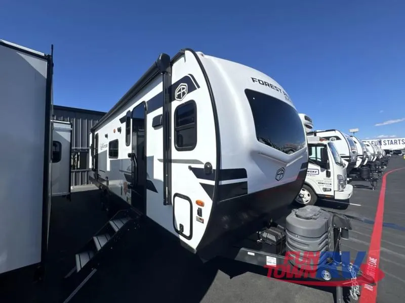 2025 Forest River Grand Surveyor 275FKBS - Photo 2