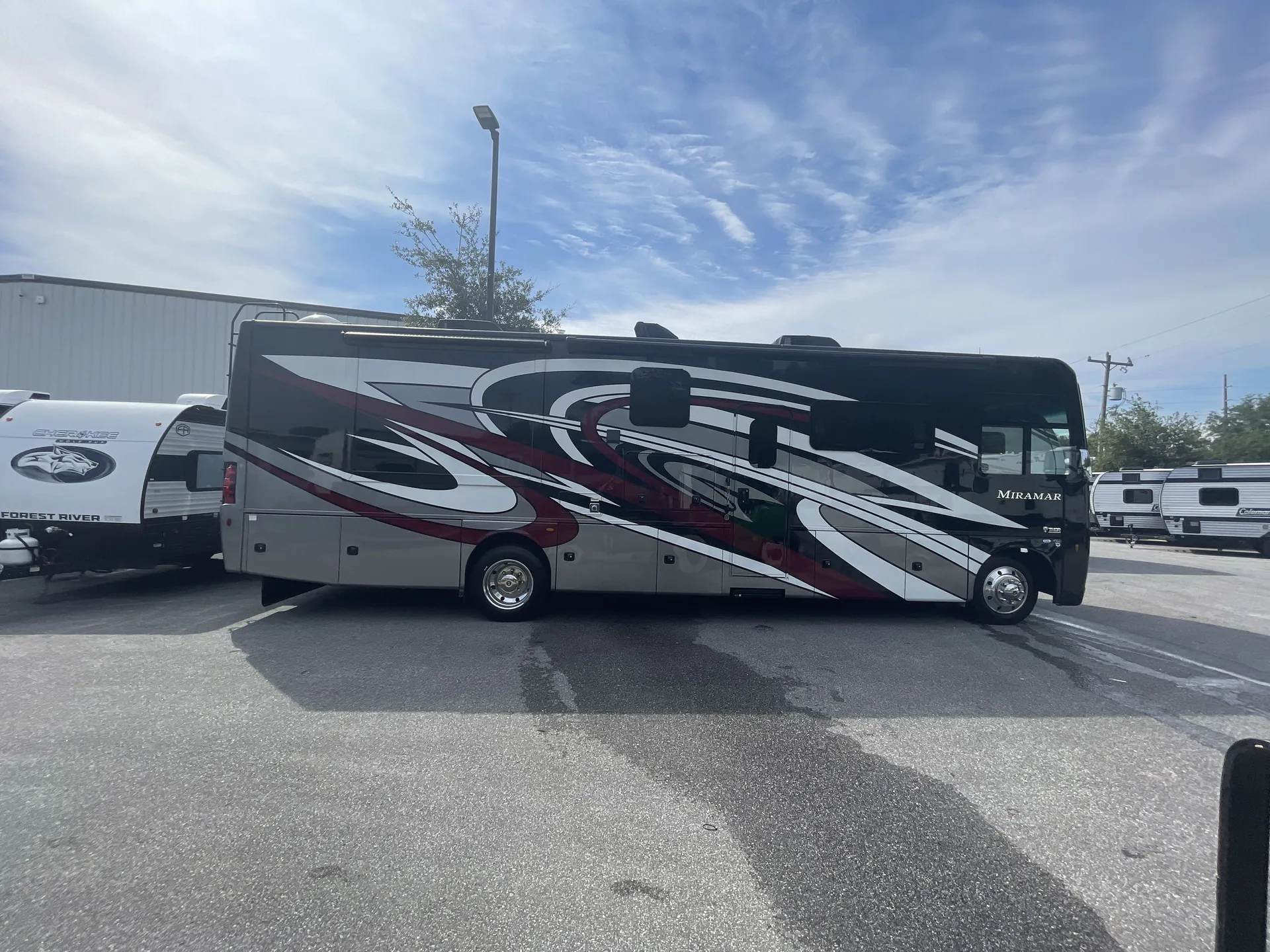 2023 Thor Miramar 34.7 - Main photo
